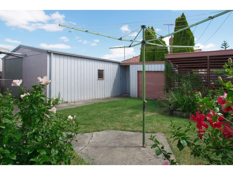 23 Ivy Street, Newcomb VIC 3219
