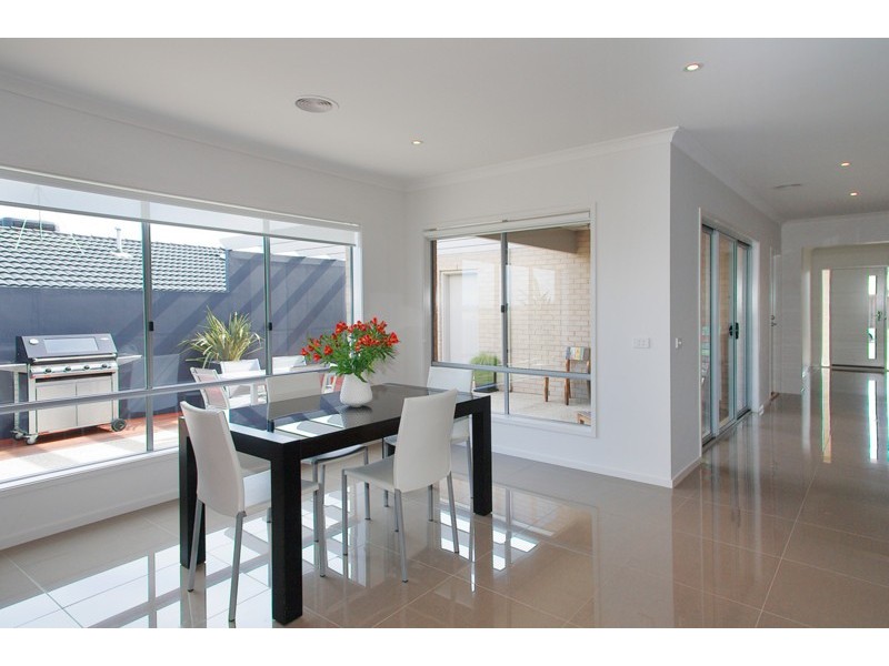 31 Grantham Drive, Highton VIC 3216