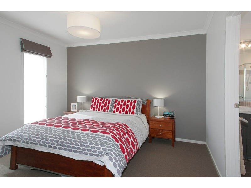 31 Grantham Drive, Highton VIC 3216