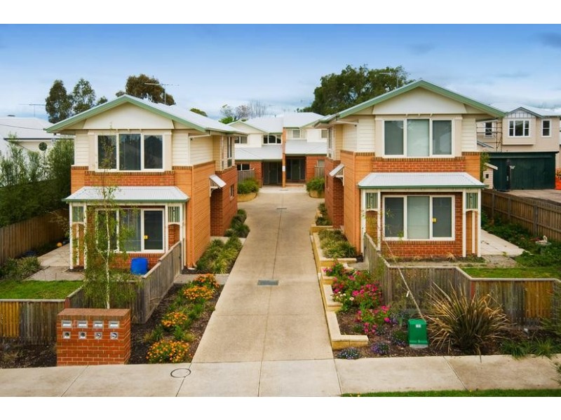 1/27 Roxby Street, Manifold Heights VIC 3218