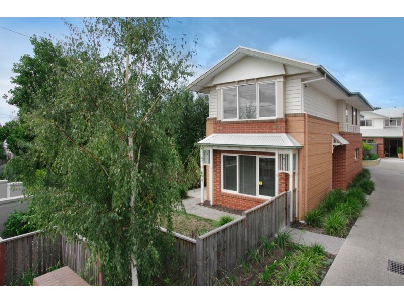 1/27 Roxby Street, Manifold Heights VIC 3218