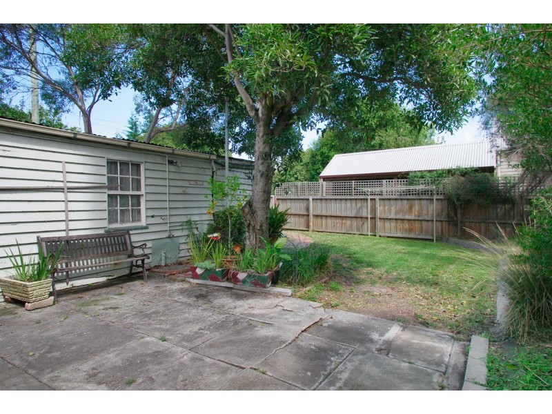 9 Coquette Street, Geelong West VIC 3218