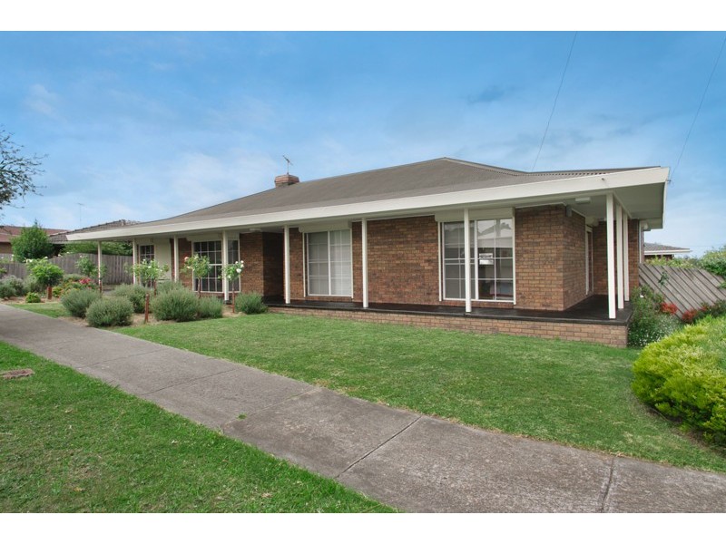 1 Southdown Crescent, Belmont VIC 3216