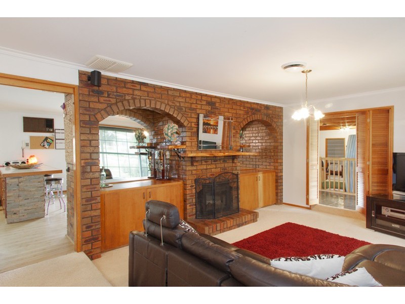 1 Southdown Crescent, Belmont VIC 3216