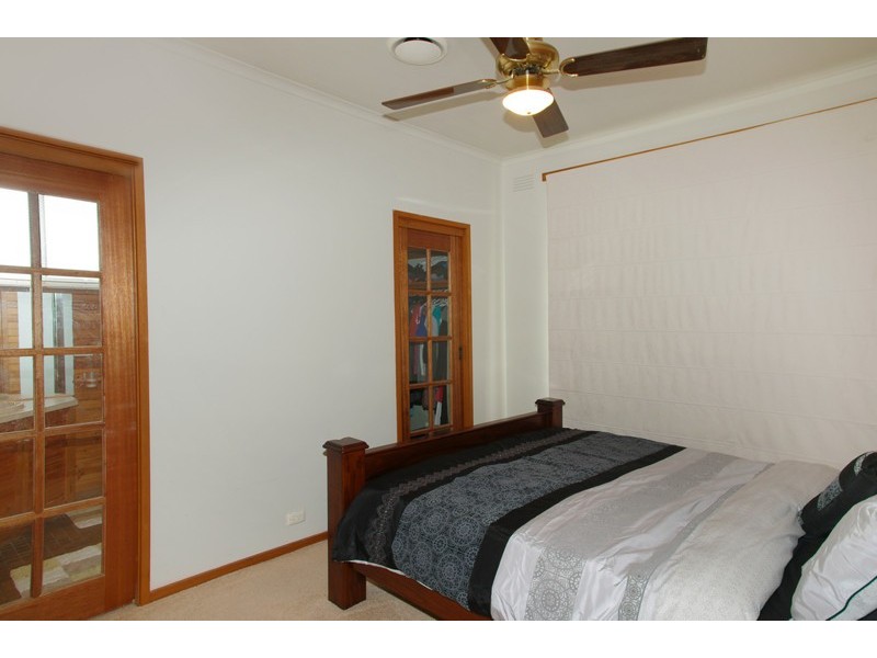 1 Southdown Crescent, Belmont VIC 3216