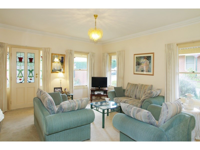 2/9-11 Frank Street, Newtown VIC 3220