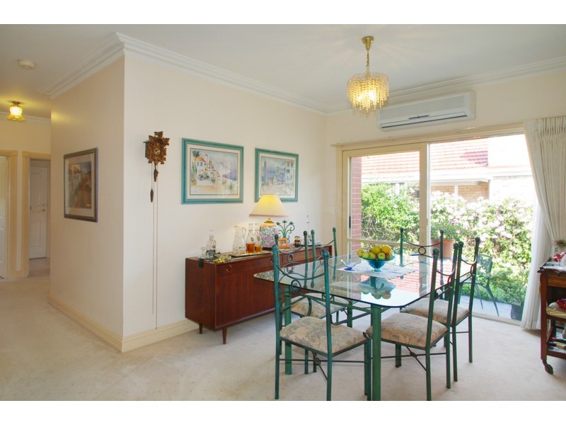 2/9-11 Frank Street, Newtown VIC 3220