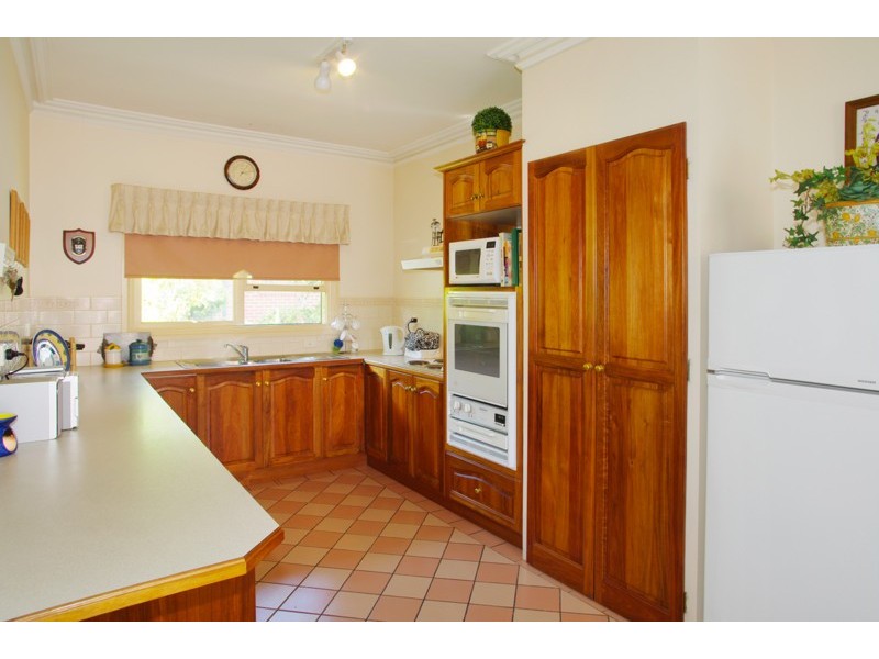 2/9-11 Frank Street, Newtown VIC 3220