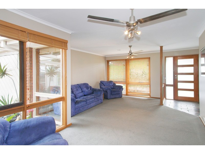 5 Coombe Court, Leopold VIC 3224