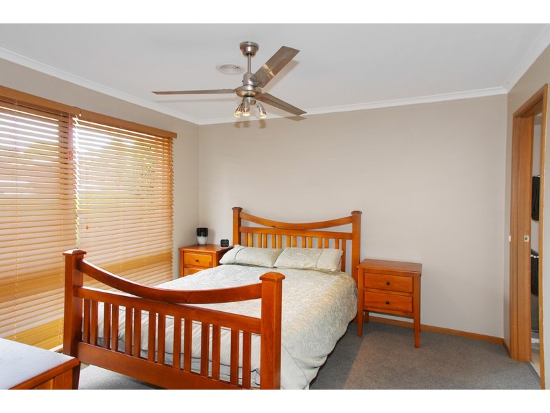 5 Coombe Court, Leopold VIC 3224