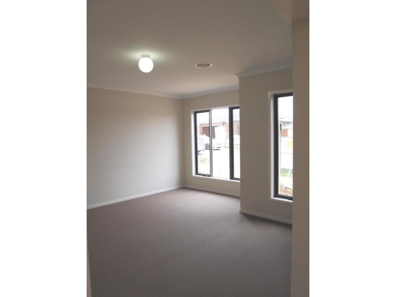 37 Paraffin Drive, Leopold VIC 3224