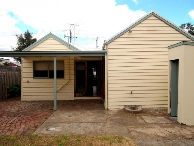 62 West Fyans Street, Newtown VIC 3220