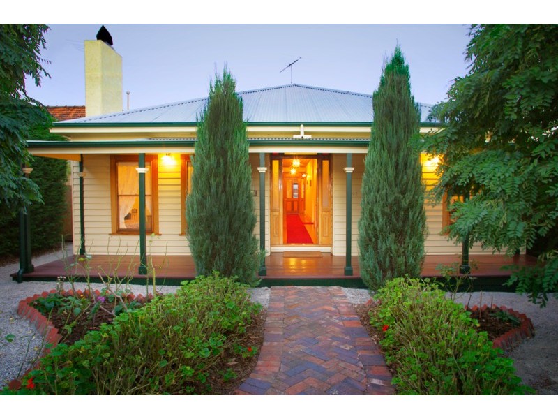 392 Shannon Avenue, Newtown VIC 3220