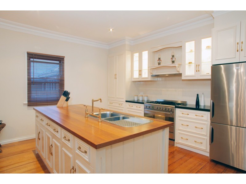 392 Shannon Avenue, Newtown VIC 3220