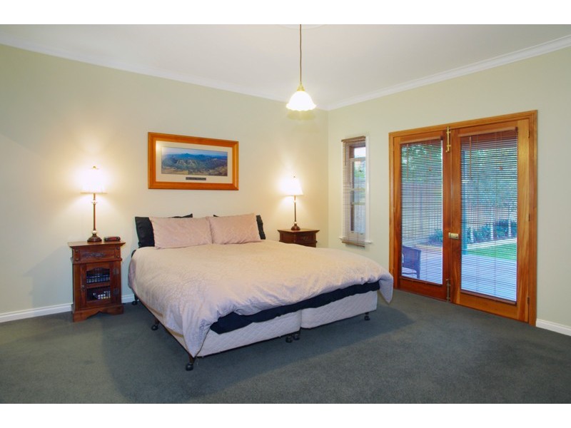 392 Shannon Avenue, Newtown VIC 3220