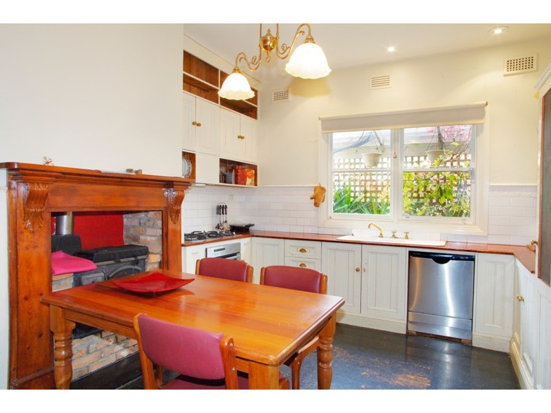 32 Bond Street, Newtown VIC 3220