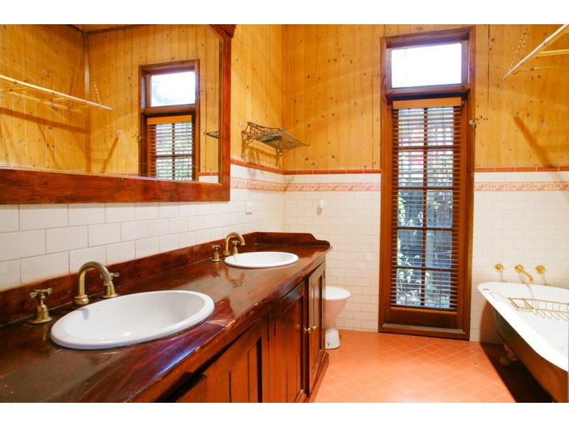 32 Bond Street, Newtown VIC 3220