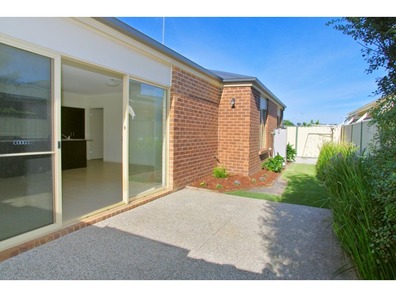 1 Hipwell Court, Lovely Banks VIC 3221