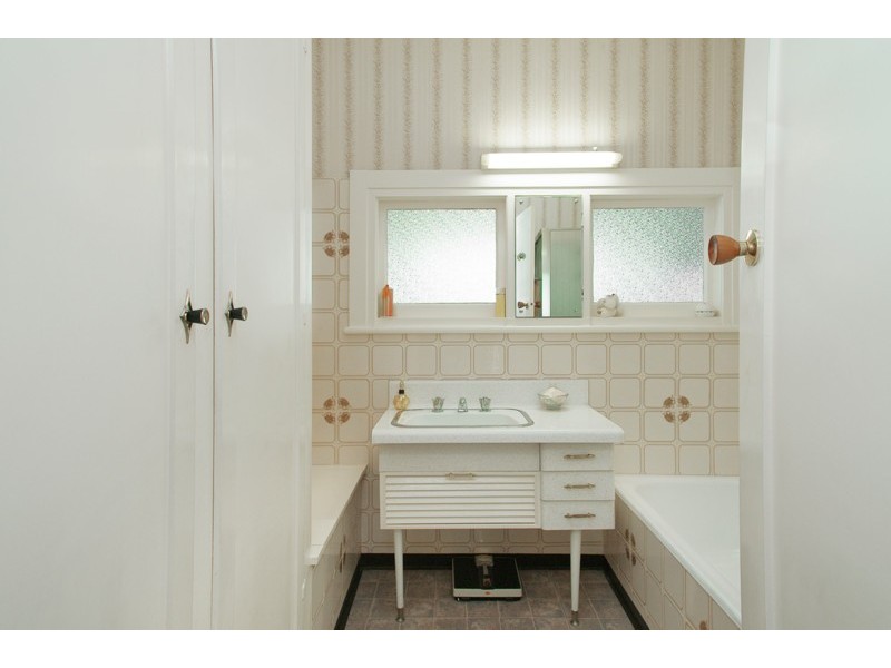 33 Sharp Street, Newtown VIC 3220