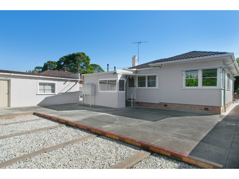 33 Sharp Street, Newtown VIC 3220