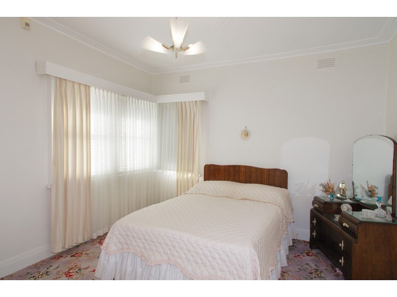 33 Sharp Street, Newtown VIC 3220