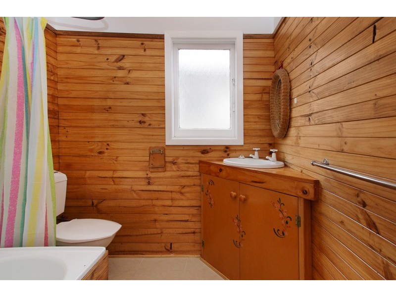 141 West Fyans Street, Newtown VIC 3220