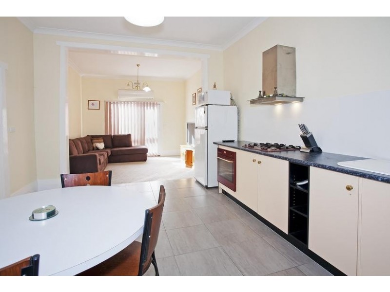 30 Roseneath Street, North Geelong VIC 3215