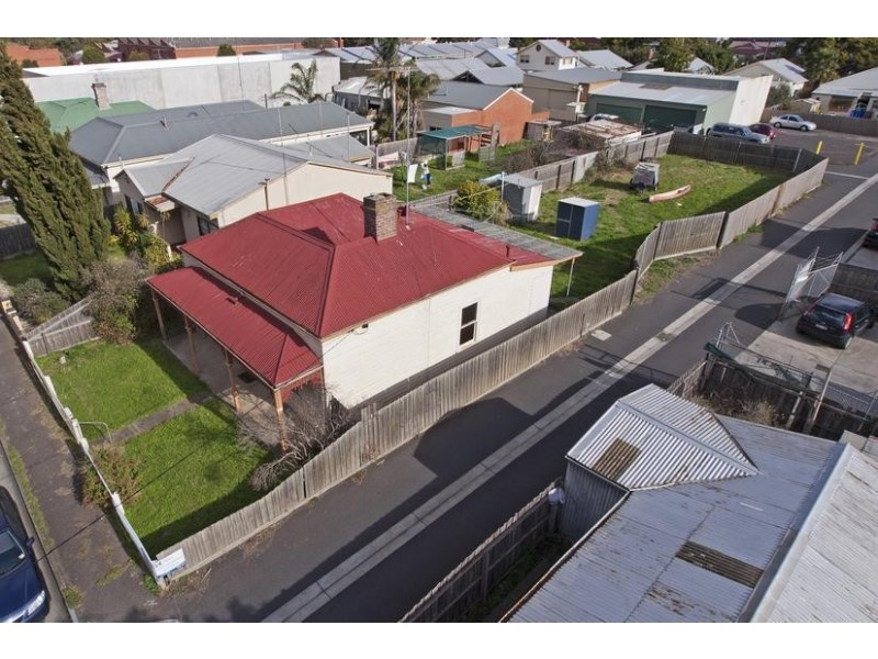 2 Bloomsbury Street, Newtown VIC 3220