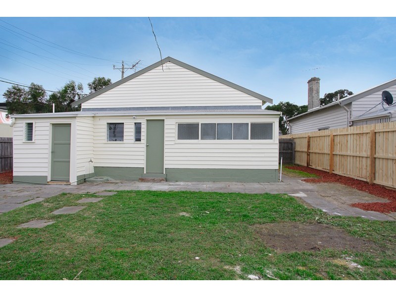 252 Shannon Avenue, Geelong West VIC 3218