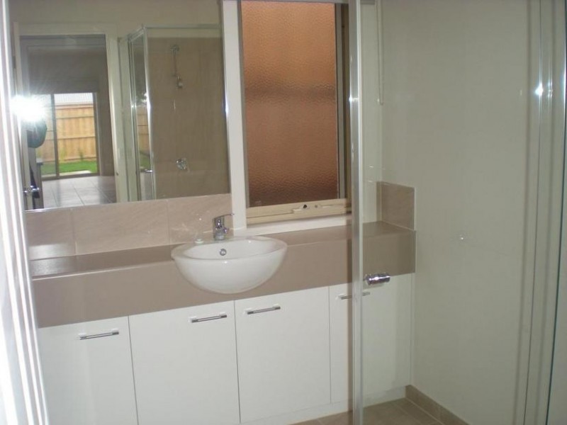 3/2 Fairbrae Avenue, Belmont VIC 3216