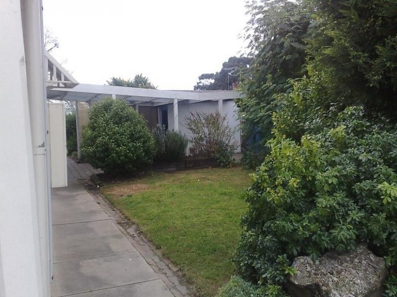 5 Westcott Place, Newtown VIC 3220