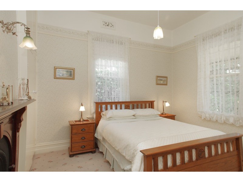 3 Laurel Bank Parade, Newtown VIC 3220