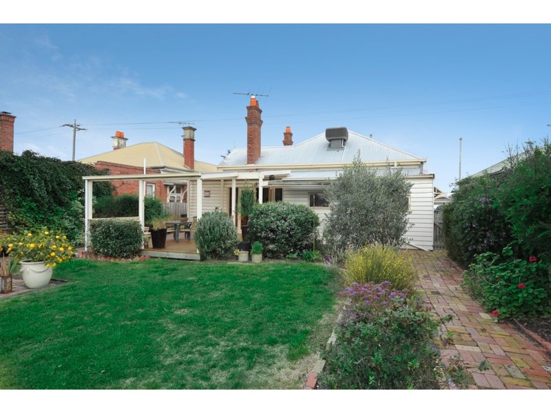 14 Noble Street, Newtown VIC 3220