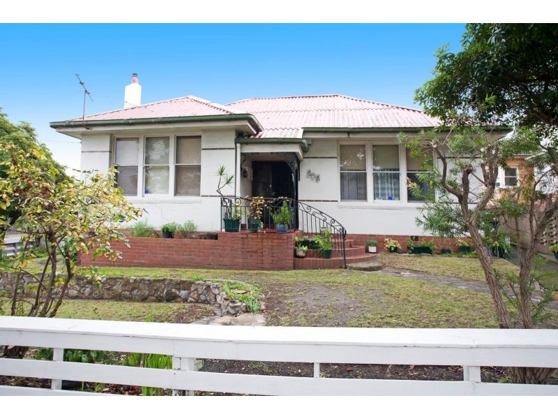 303 Pakington Street, Newtown VIC 3220