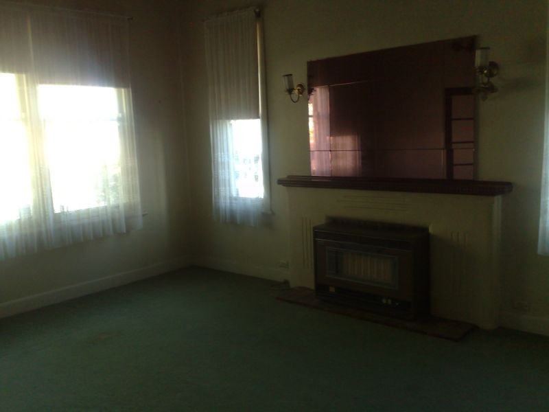 303 Pakington Street, Newtown VIC 3220