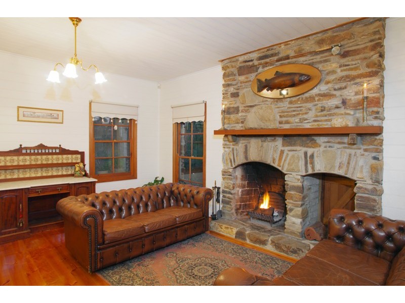 22 Queens Park Road, Newtown VIC 3220