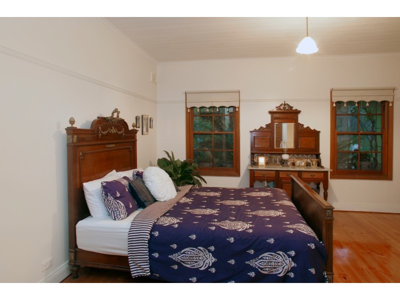 22 Queens Park Road, Newtown VIC 3220