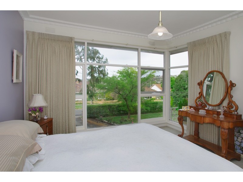 34 Grant Street, Newtown VIC 3220