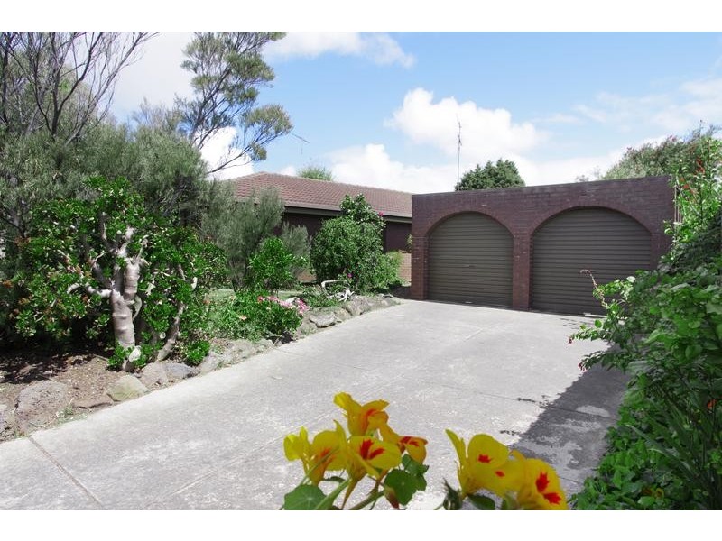 6 Darrambal Crescent, Leopold VIC 3224