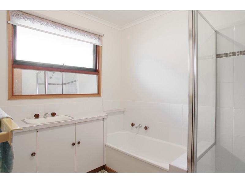 6 Darrambal Crescent, Leopold VIC 3224