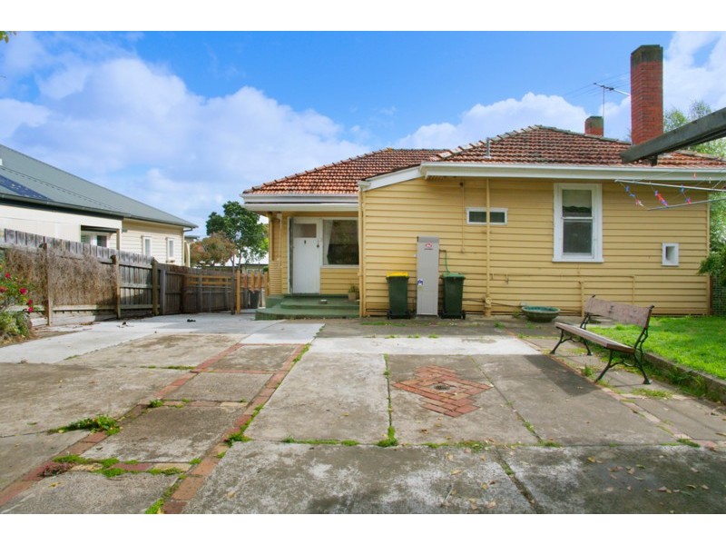 23 Upper Skene Street, Newtown VIC 3220