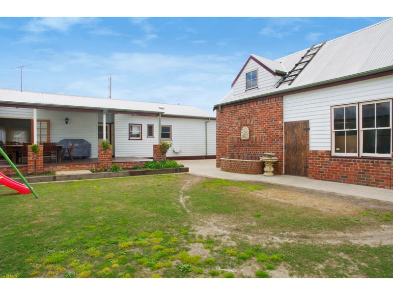 89 McCurdy Rd., Newtown VIC 3220