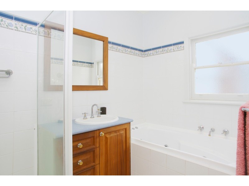 89 McCurdy Rd., Newtown VIC 3220