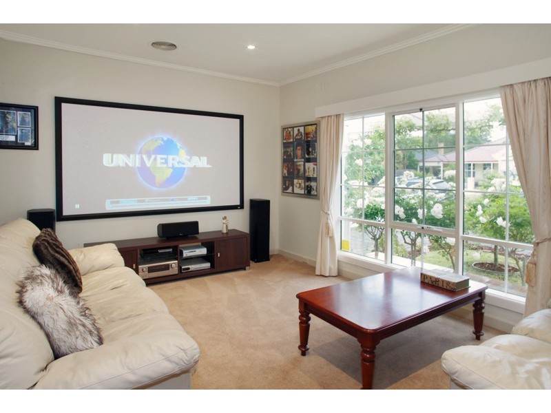 12 Chester Street, Newtown VIC 3220