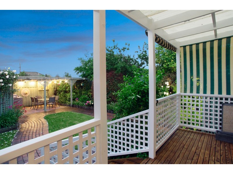 12 Chester Street, Newtown VIC 3220