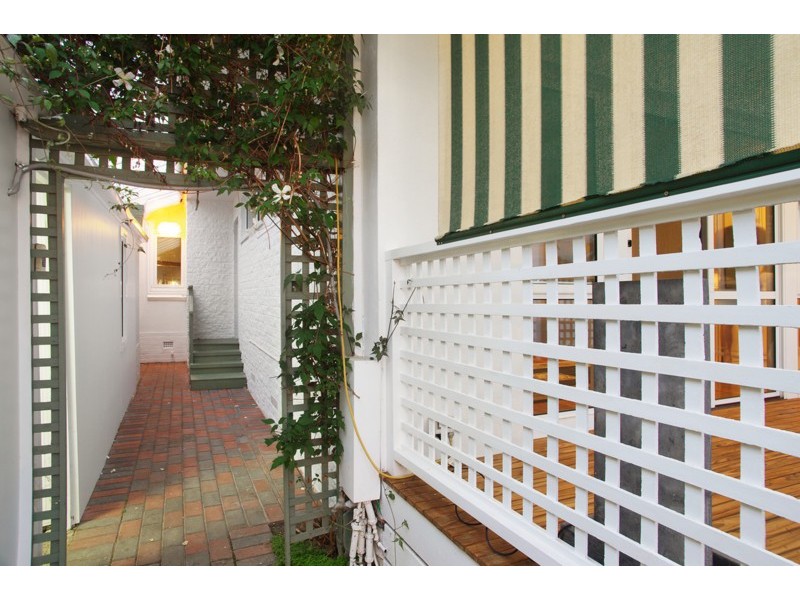 12 Chester Street, Newtown VIC 3220