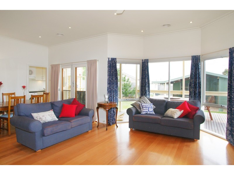 16 Ann Street, Geelong West VIC 3218