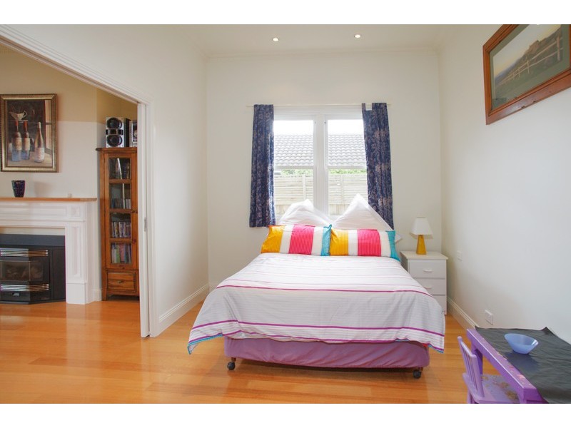 16 Ann Street, Geelong West VIC 3218