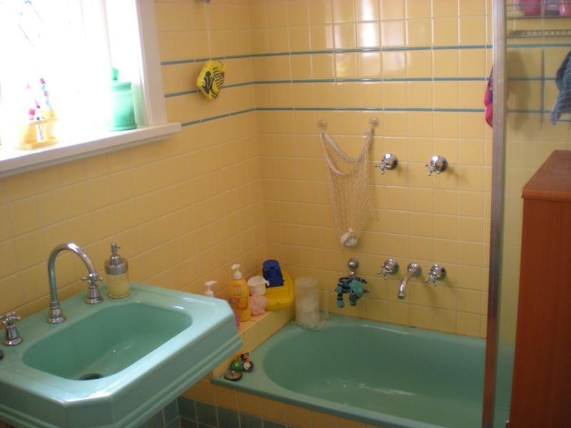 48 Bond Street, Newtown VIC 3220