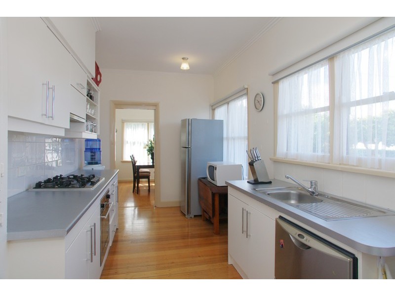 385 Shannon Avenue, Newtown VIC 3220